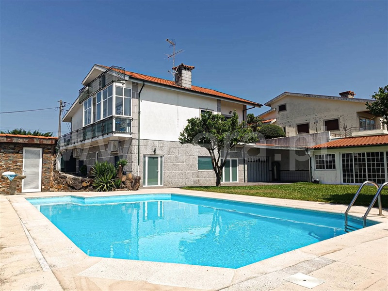 Moradia Isolada T3 / Felgueiras, Idães