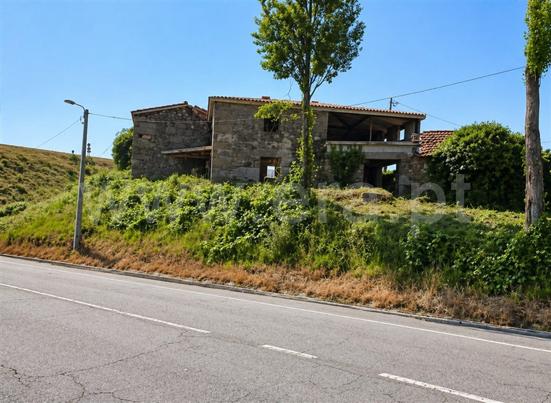 Moradia Isolada T3 / Felgueiras, Revinhade