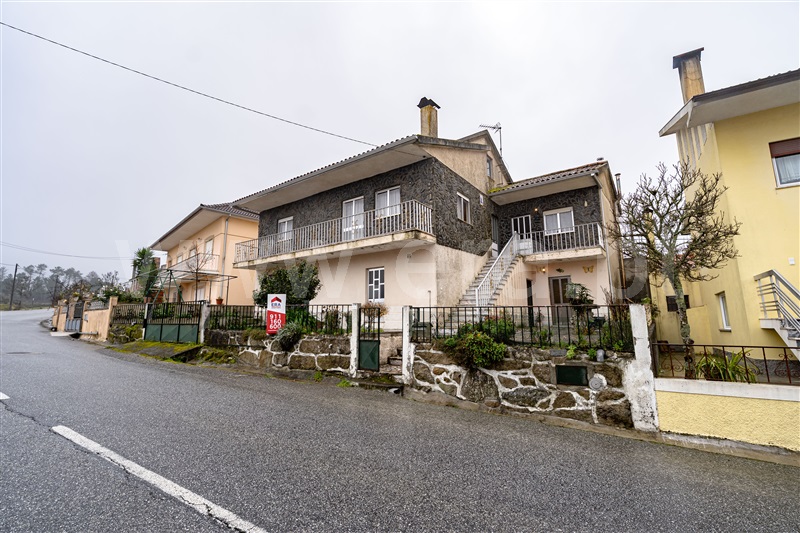 Moradia Isolada T3 / Fornos de Algodres, Algodres