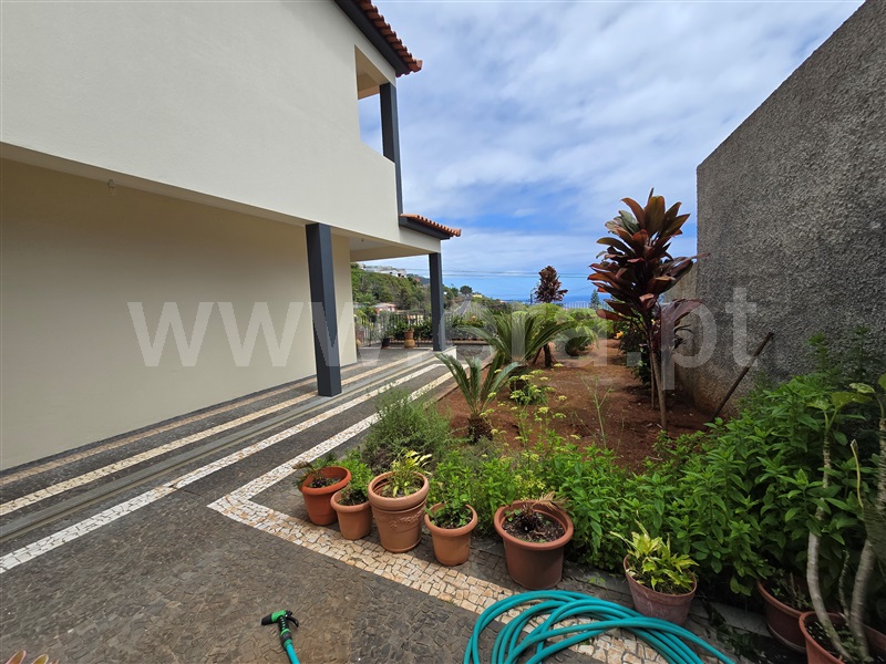 Moradia T3 à venda em Monte, Funchal — foto 4
