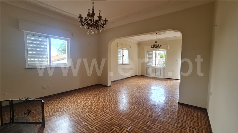 Moradia Isolada T2 Gouveia, Vila Franca da Serra - 1414003 - 11
