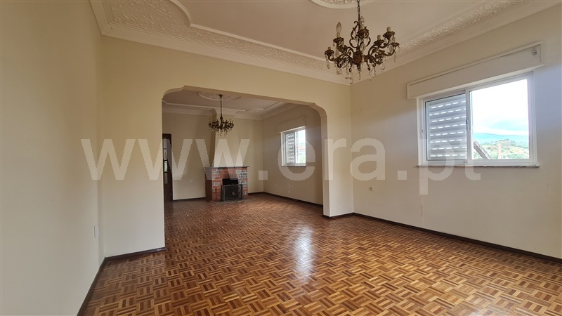Moradia Isolada T2 Gouveia, Vila Franca da Serra - 1414003 - 12