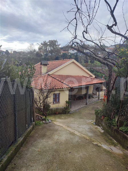 Moradia Isolada T3 / Guimarães, Mesão Frio