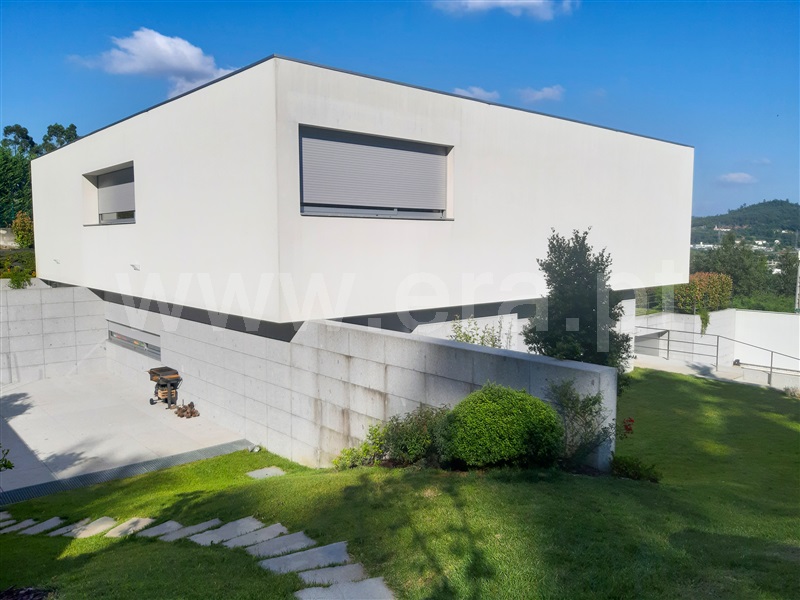 Moradia Isolada T3 / Guimarães, Silvares