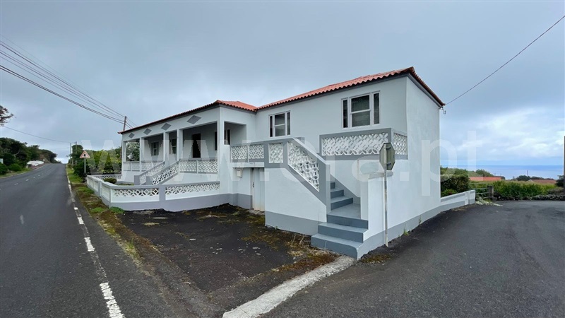 Moradia Isolada T3 / Lajes do Pico, Piedade