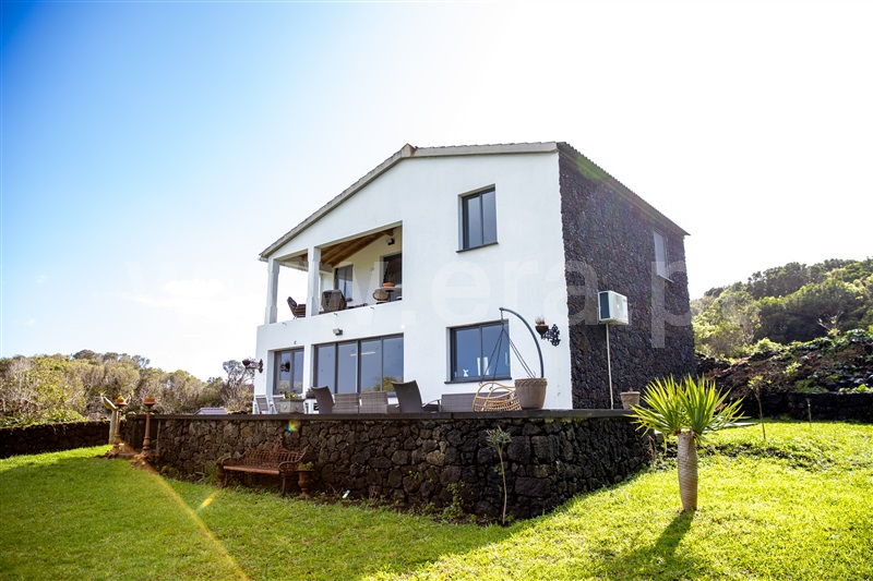 Moradia Isolada T3 / Lajes do Pico, Piedade