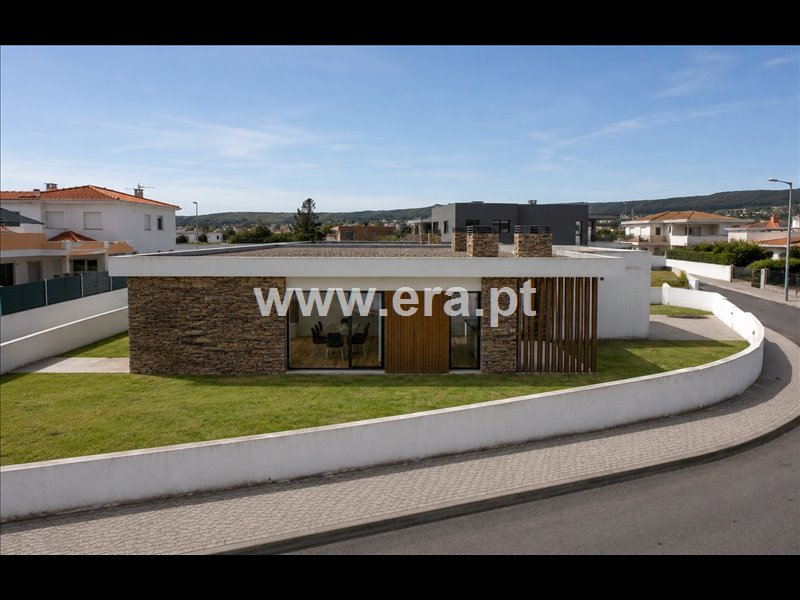 Moradia T3 à venda em Souto da Carpalhosa e Ortigosa, Leiria — foto 3