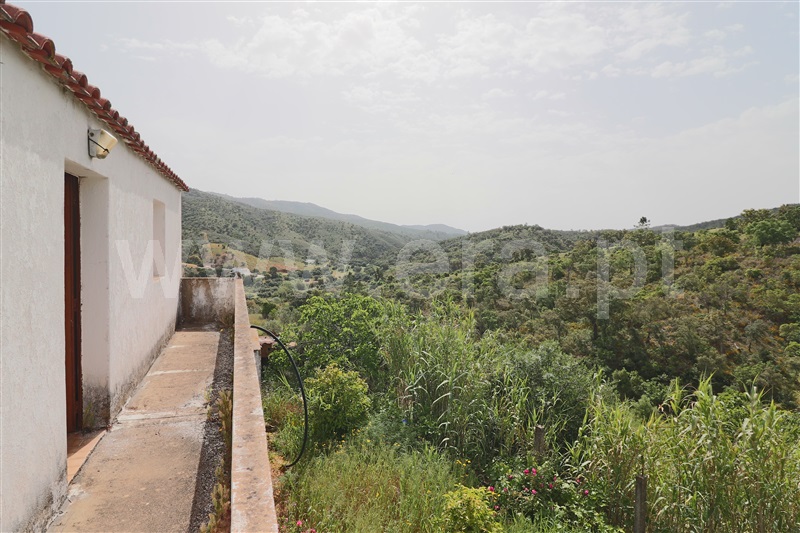 Moradia T3 à venda em Alte, Loulé — foto 2