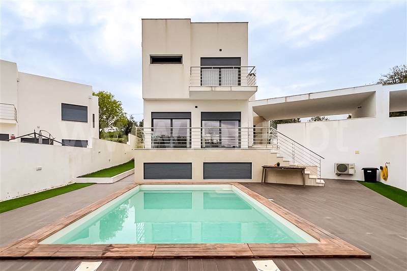 Moradia Isolada T3 / Loures, Lousa