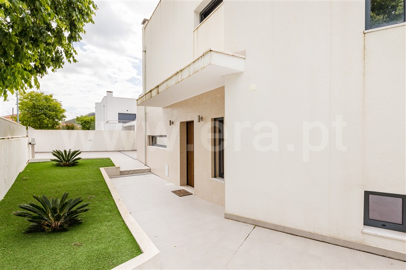 Moradia Isolada T3 com Piscina Loures, Lousa - 1469243 - 14
