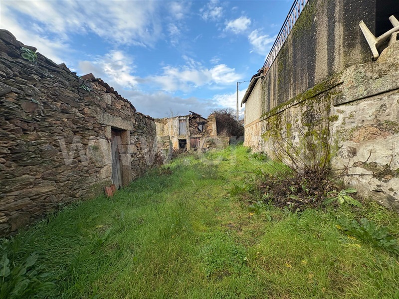 Moradia T3 à venda em Vale de Salgueiro, Mirandela — foto 4