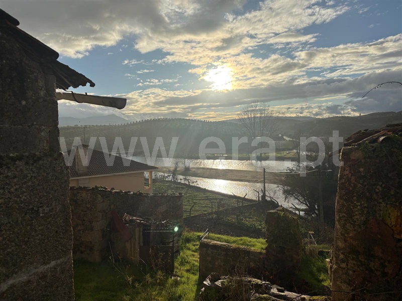 Moradia T3 à venda em Vale de Salgueiro, Mirandela — foto 11