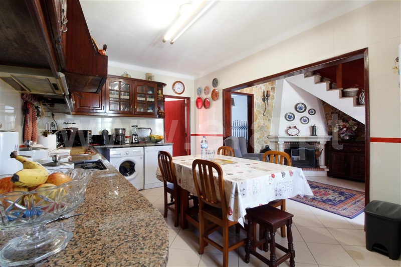 Moradia Isolada T3 / Moita, Zona 7 - Palheirão, Barra Cheia e Brejos da Moita