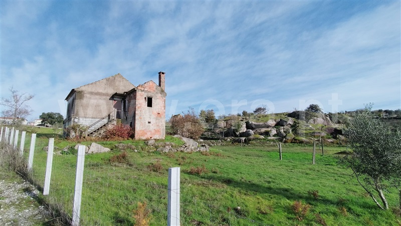 Moradia Isolada T3 / Oliveira do Hospital, Lagares