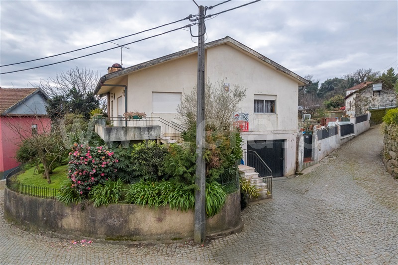 Moradia Isolada T3 / Paços de Ferreira, Meixomil