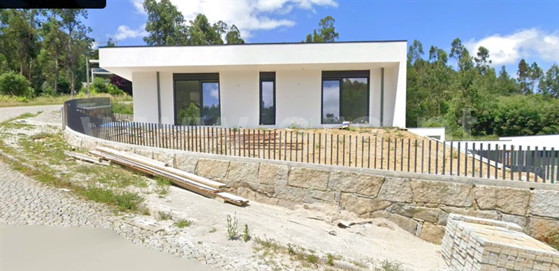 Moradia Isolada T3 / Paredes, Cristelo