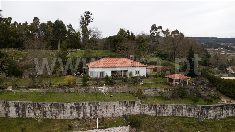 Moradia Isolada T3 / Paredes de Coura, Formariz e Ferreira