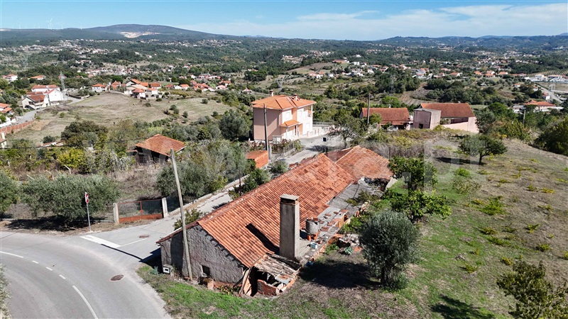 Moradia T3 à venda em Santiago e São Simão de Litém e Albergaria dos Doze, Pombal — foto 5