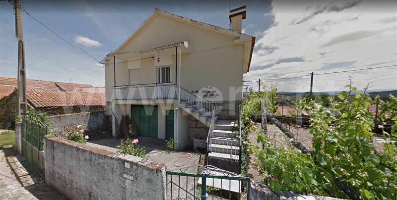 Moradia Isolada T3 / Sabrosa, Torre do Pinhão