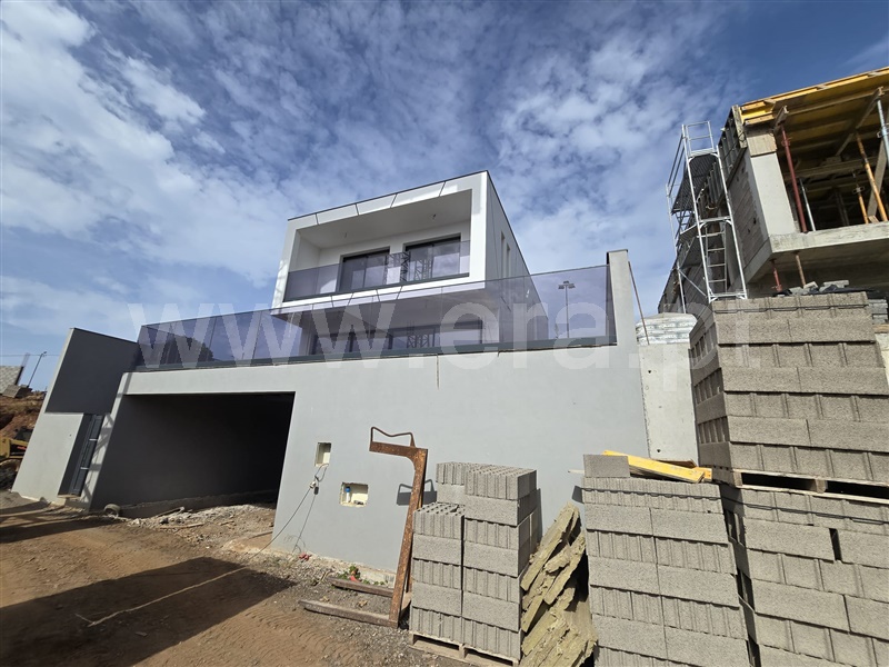 Moradia T3 em Mãe de Deus, €635.000
