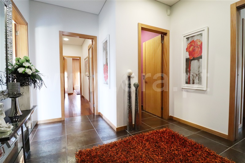 Moradia Isolada T3 com Jardim Santa Maria da Feira, Escapães / Pigeiros - 1260293 - 2