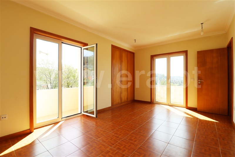 Moradia Isolada T3 com Terreno Santa Maria da Feira, Milheirós de Poiares - 1310640 - 26