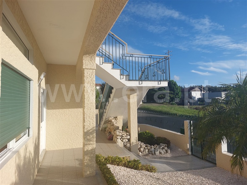 House in Santa Maria da Feira - More