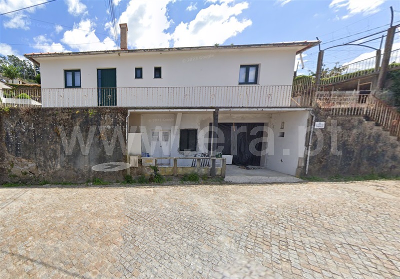 Moradia Isolada T3 / Santo Tirso, Negrelos (São Tomé)