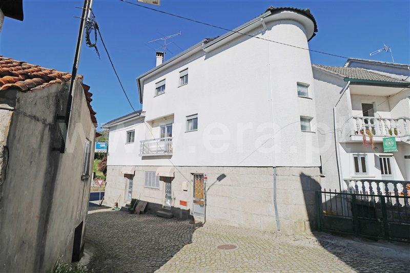 Moradia Isolada T3 / Sátão, Castelo