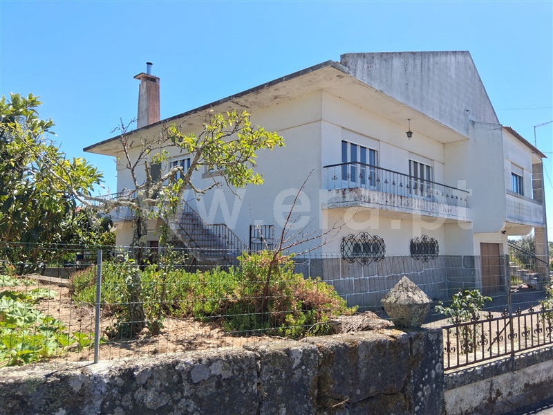 Moradia Isolada T3 Seia, Tourais - 1490466 - 2