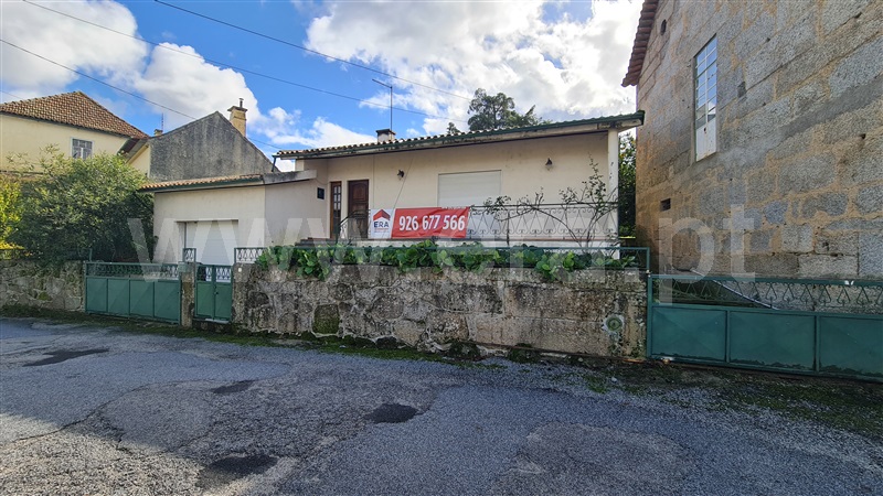 Moradia Isolada T3 / Seia, Vila Verde