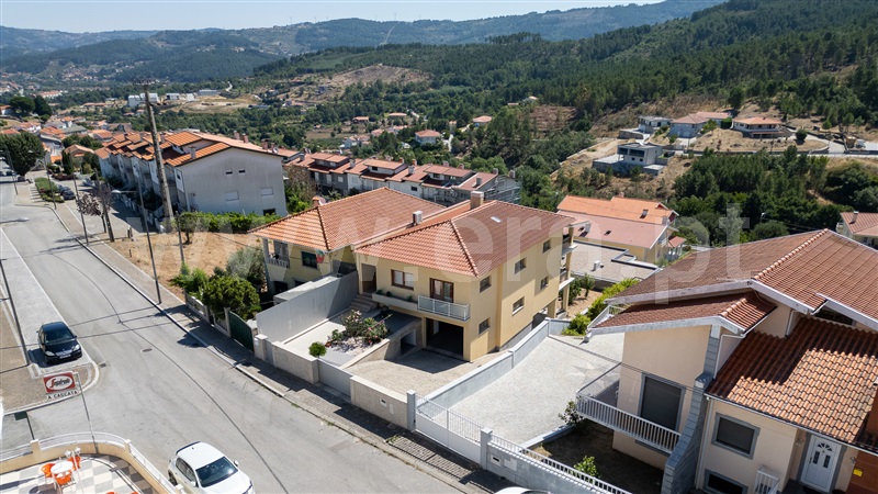 Moradia T3 à venda em Tarouca e Dálvares, Tarouca — foto 2
