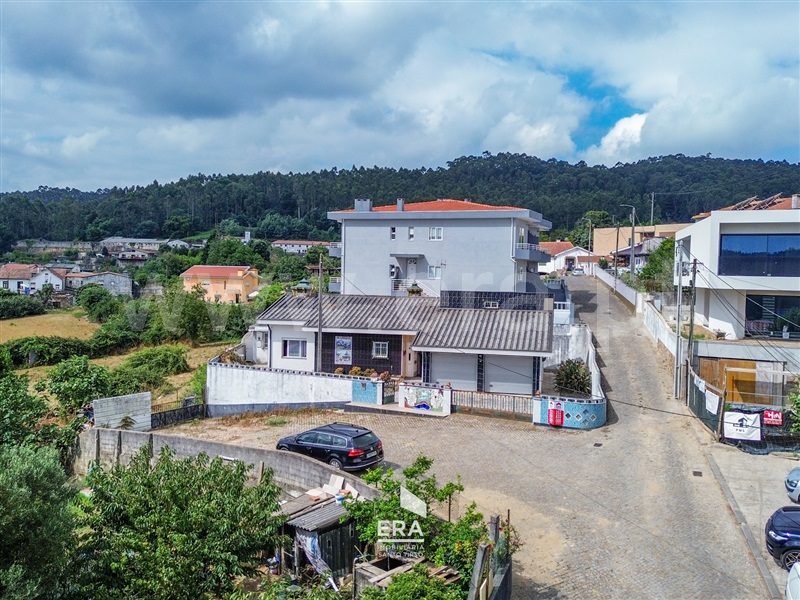 Moradia Isolada T3 / Trofa, Alvarelhos e Guidões