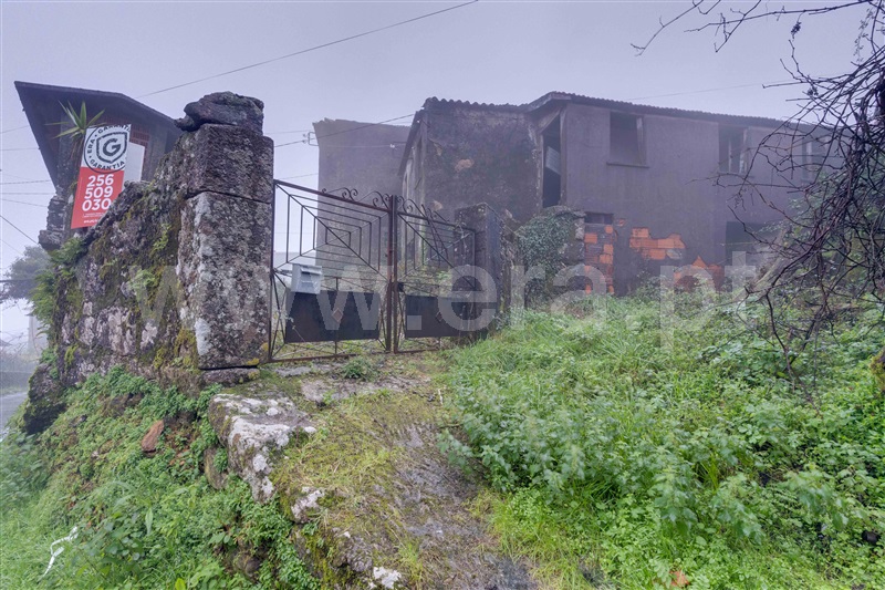 Moradia Isolada T3 / Vale de Cambra, Vila Chã, Codal e Vila Cova de Perrinho