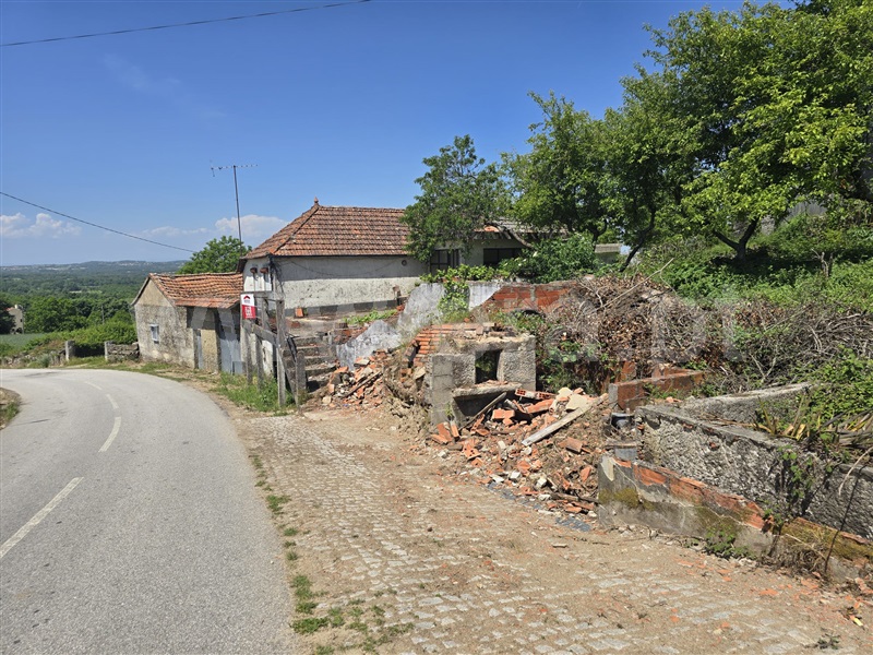 Moradia T3 à venda em Aveleda, Valpaços — foto 3