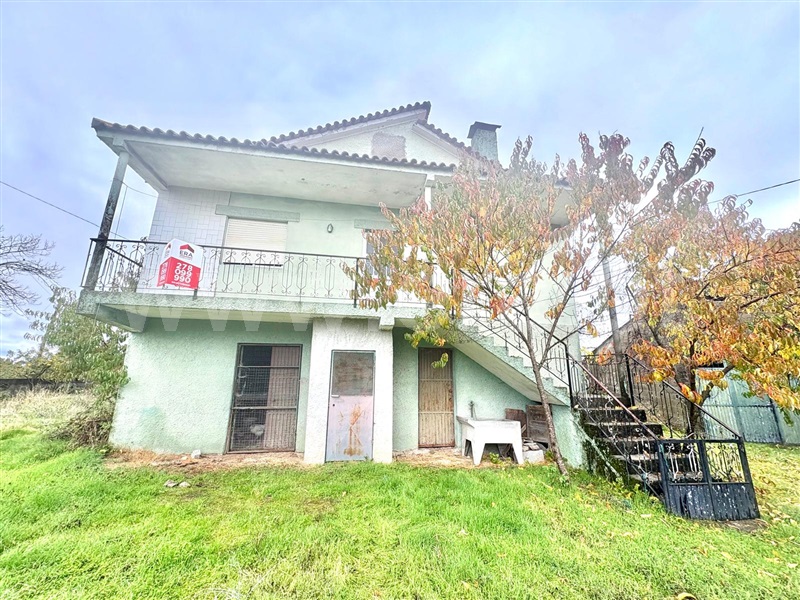 Moradia Isolada T3 / Valpaços, Bouçoães