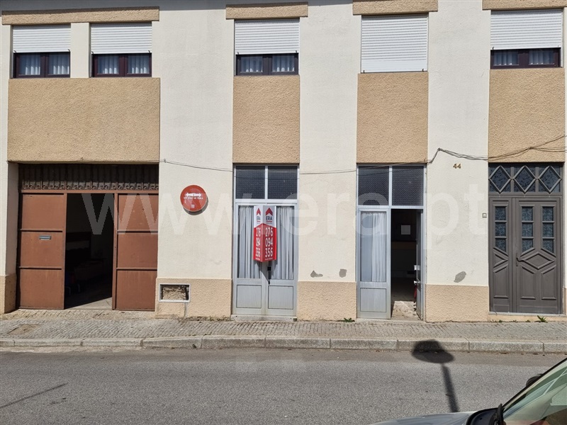 Moradia Isolada T3 / Valpaços, Carrazedo de Montenegro
