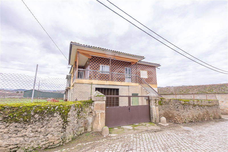 Moradia T3 à venda em Rio Torto, Valpaços — foto 2