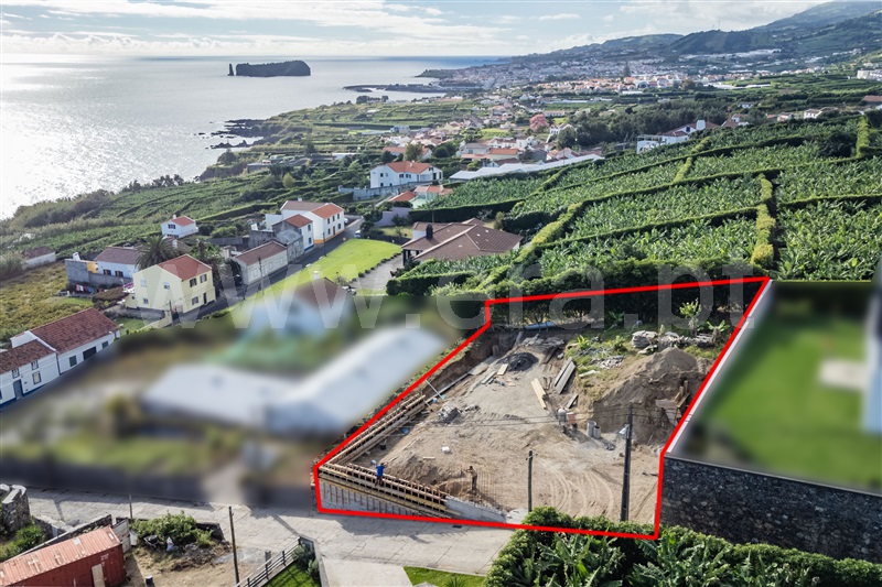Moradia Isolada T3 / Vila Franca do Campo, Ribeira das Tainhas