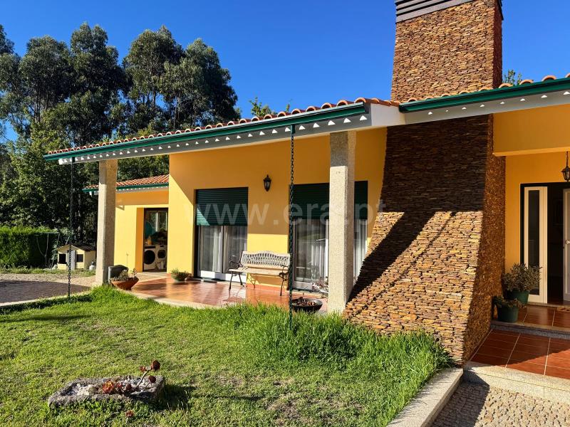Moradia Isolada T3 / Vila Nova de Cerveira, Reboreda e Nogueira