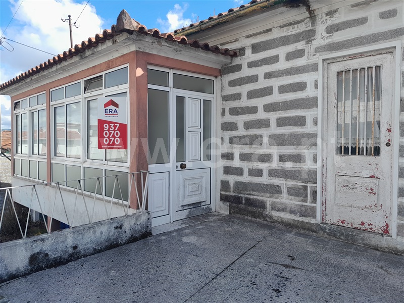 Moradia Isolada T3 / Vila Nova de Famalicão, Oliveira (Santa Maria)