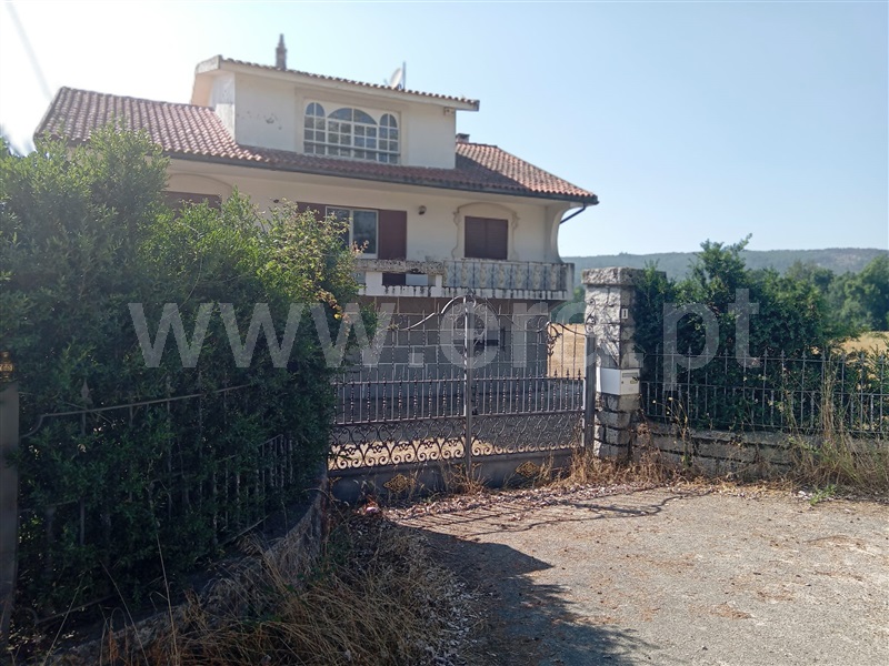 Moradia Isolada T3 / Vila Pouca de Aguiar, Sabroso de Aguiar