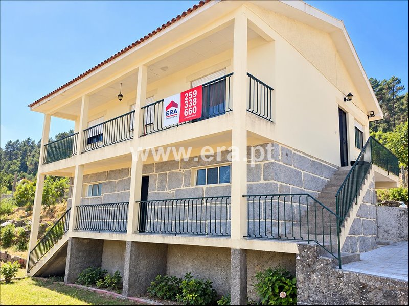 Moradia T3 em Vila Pouca de Aguiar, €285.000