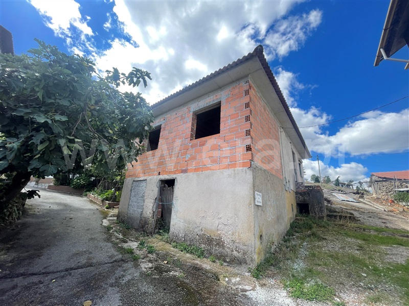 Moradia Isolada T3 / Viseu, Barreiros e Cepões