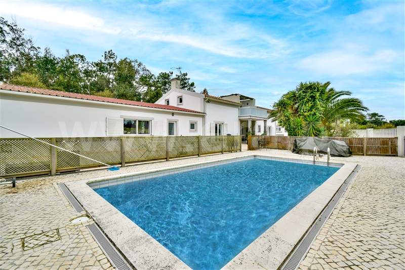 Moradia Isolada T4 / Alcobaça, Alfeizerão