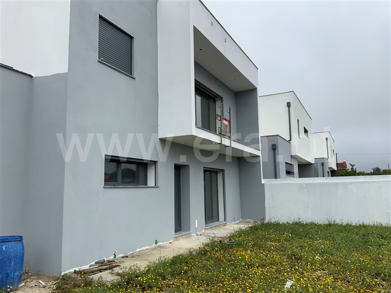 Moradia Isolada T4 / Alcobaça, Pataias e Martingança