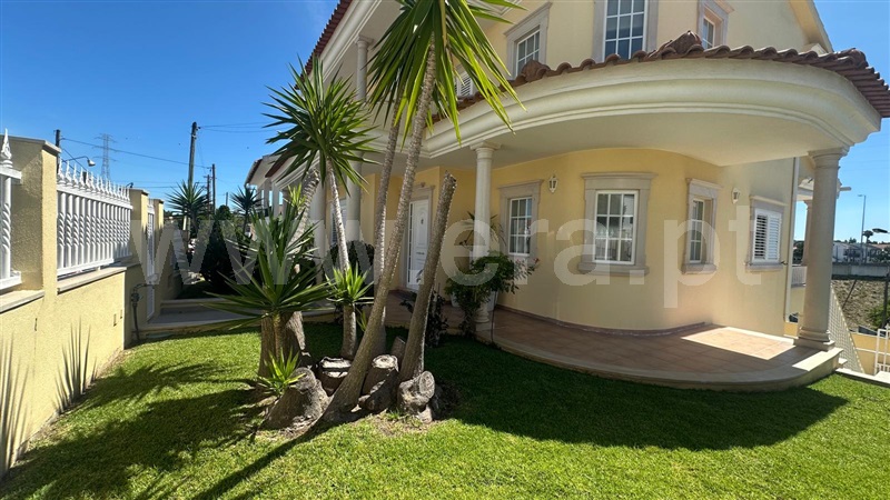 Moradia T4 à venda em Charneca da Caparica, Almada — foto 4