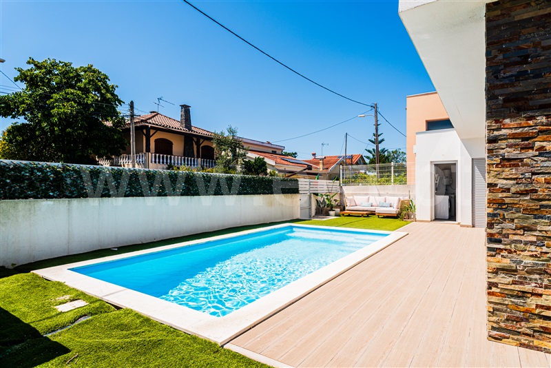 Moradia T4 à venda em Charneca de Caparica e Sobreda, Almada — foto 19
