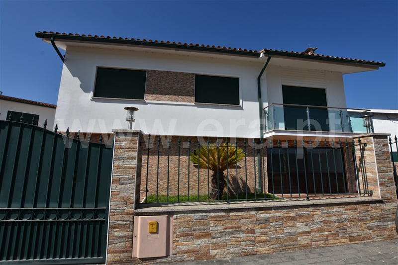 Moradia Isolada T4 / Anadia, Arcos e Mogofores