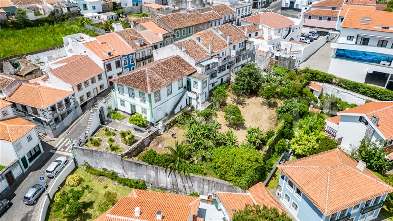 Moradia T4 à venda em Angra (Nossa Senhora da Conceição), Angra do Heroísmo — foto 3